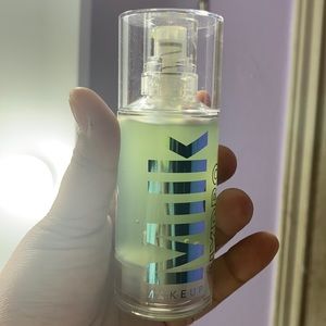 Milk hydro grip primer